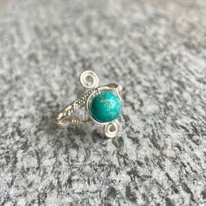 NWOT Hand Crafted 925 Silver Plated and Turquoise Wire Wrapped Ring